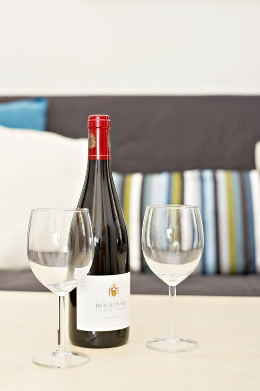 Apartments In Mala Strana - 10 Minutes From Charles Bridge Praga Cameră foto